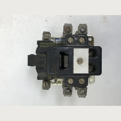 Square D D0-22 Control Relay