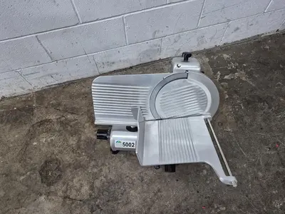 USED GLOBE G12