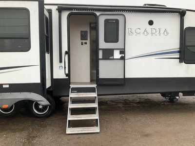 Used 2022 KEYSTONE ARCADIA Campers, Caravans, Motorhomes Michigan US | Miedema Asset Management Group #1325680