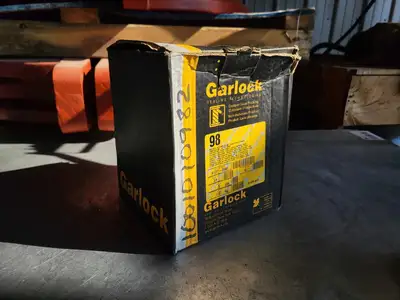 USED GARLOCK 41087-2048