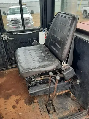 USED EAVES E225 – 22500 LB. FORKLIFT