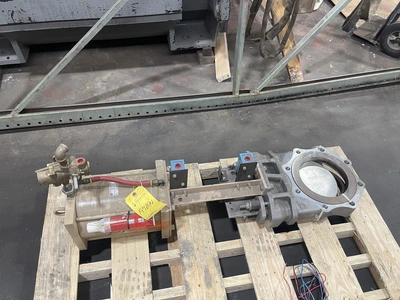 8" United Conveyor Knife Gate Valve, Air Operated, New Storeroom Spare