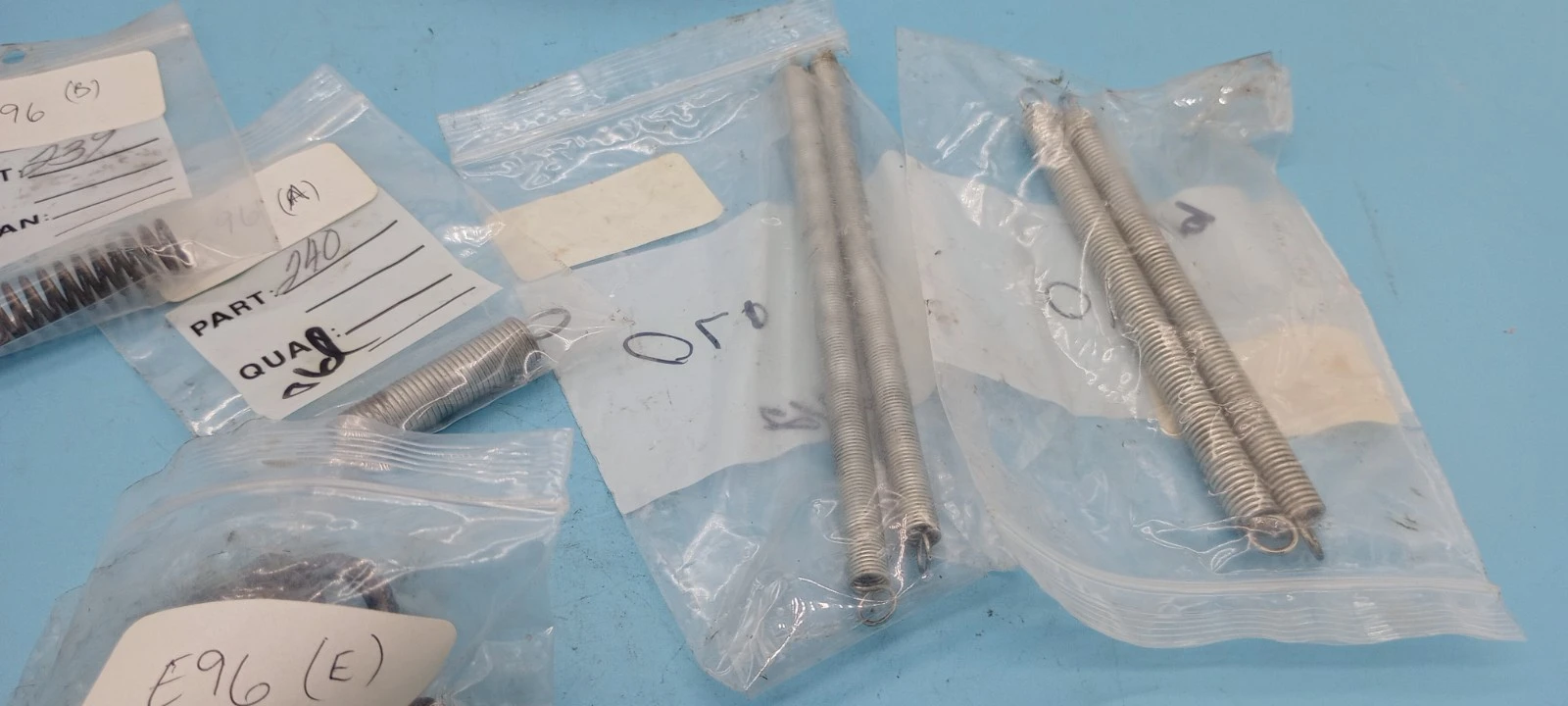 LOT OF MISC SPRINGS (2) 5210-70A