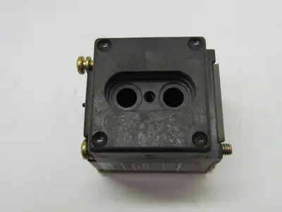 CH Cutler Hammer E51DF33 Series B4 Photo Electric Sensor Head Eaton