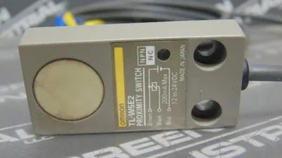 USED OMRON TL-W5E2