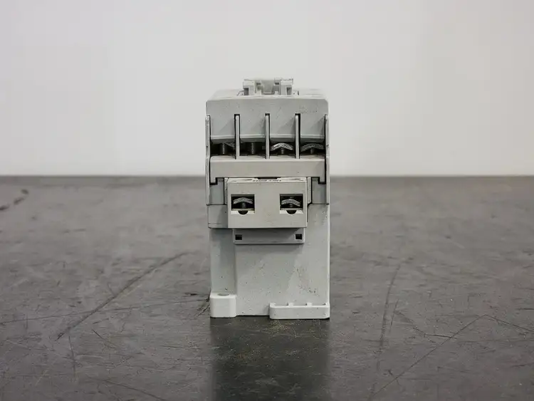 Used ALLEN-BRADLEY 700-CF400 Misc Electrical & Power Parts British Columbia CA | Lenmark #247004