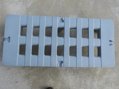 Used Metro Used Metro HP2248PDMB 48" x 22" x 12" Bow Tie Dunnage Rack 3000lb Racks/Shelving Illinois US | Falcon Restaurant Supply #1376596