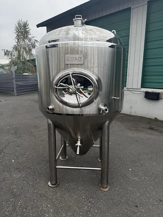 Used 2022 STOUT TANKS CF10BBL-JKT-SHORT Brewing Equipment Oregon US | Ager Tank & Equipment Co. #1060307