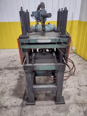 12 TON AIRAM 4-POST PNEUMATIC CUTOFF PRESS, 1" STROKE: STOCK #21330