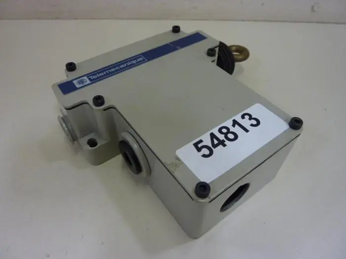 Used TELEMECANIQUE XY2 CE3A010H7 Cable & Wire Michigan US | Ideal Machinery #585455