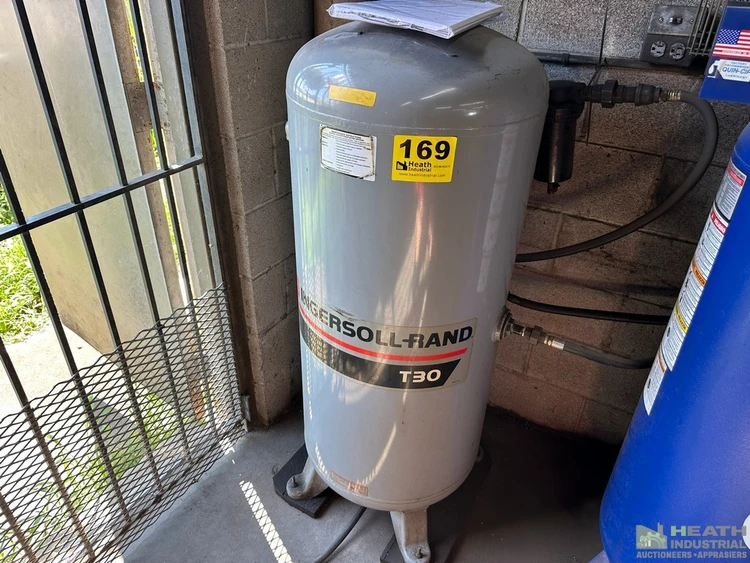 Used _UNKNOWN_ INGERSOLL RAND T30 VERTICAL AIR TANK Pressure Vessels Illinois US | Heath Industrial Auction Services #1419990