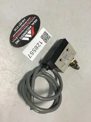 USED OMRON D4MC-5040