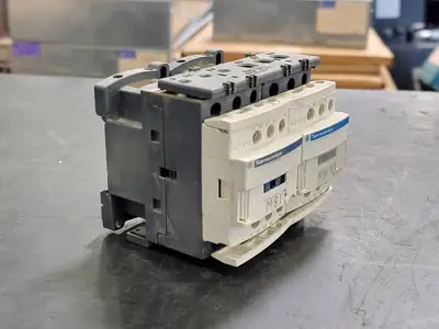 USED TELEMECANIQUE LC2D12