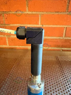 Used DYNISCO 2280EGKCA4P19 PRESSURE TRANSMITTER EXPLOSION PROOF 2500 PSIG Misc Electrical & Power Parts California US | Equipment Lab #1517840