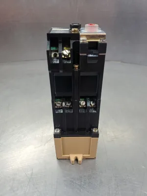 Allen Bradley 700-P000A1/B AC Relay w/700-PT/B Pneu. Time Delay Relay. 4E-36