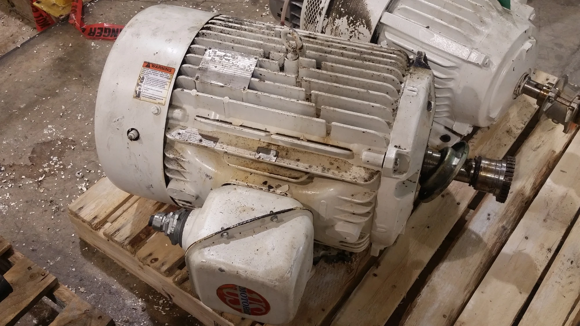US Motors Motor 15HP; 1180RPM; 460V; Frame: 324U C12-R106A-M