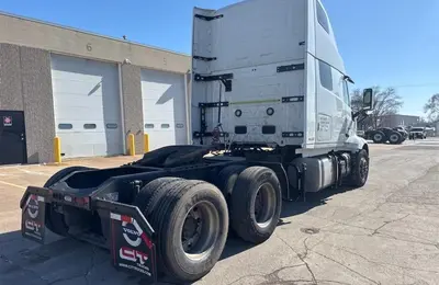 Used VOLVO VNL64T860 Conventional trucks Illinois US | Mitsubishi HC Capital America #1362662