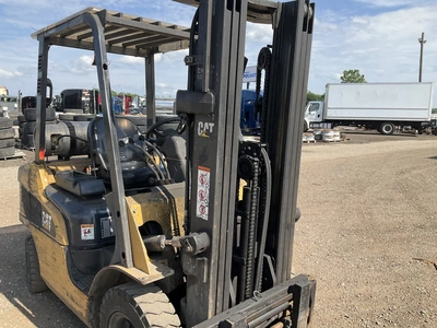Used CATERPILLAR 2P5000 Liquid Propane Forklifts Michigan US | Miedema Asset Management Group #1301651