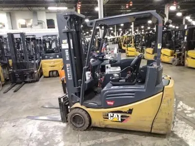 USED 2019 CATERPILLAR 2ET4000