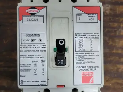 USED FEDERAL PIONEER CE3020B