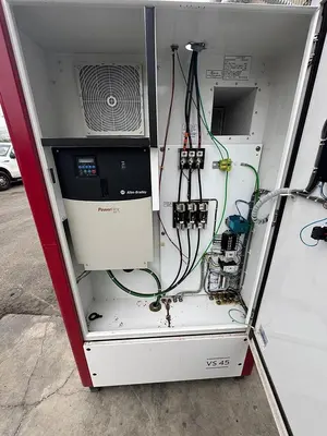 GARDNER-DENVER 60 hp Variable Speed Rotary Screw Compressor VS45-70A