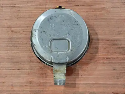 Pressure Gauge 300 psi