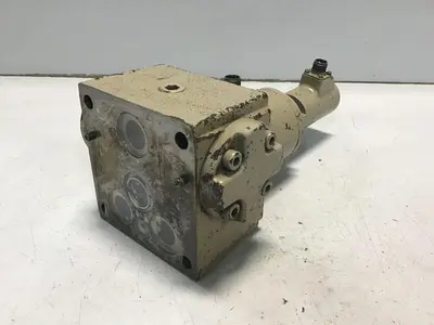 USED YUKEN EFBG-03-125-T-D-1104