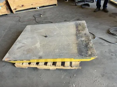 Southworth Lift Table