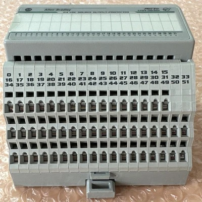 USED Allen-Bradley 1794-0B32P