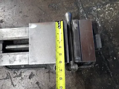 Kurt 6" 6" Vise
