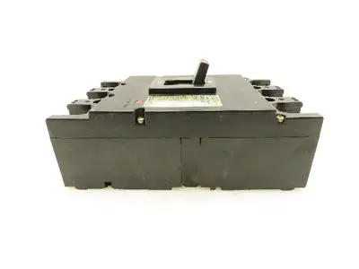 Fuji Electric EA203A Circuit Breaker 125A 600VAC 3P