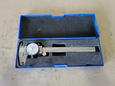 0-1" Outside Digital Micrometer 5LD47 and 0-6" Caliper 5LD57