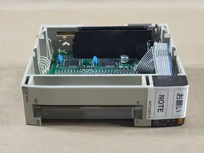 NEW OMRON CQM1-ID213