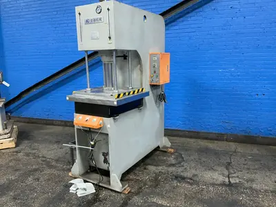 Used 2019 DONGGUAN JINCHI MACHINERY MANUFACTURING JCCQD10TS Hydraulic Presses Ohio US | HGR 24 #1561777