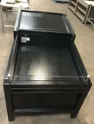 6′ BARKER Refrigerated Produce Display