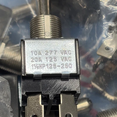 (7) Toggle Switches LR39145 80000 Series PN LR39145 Fast 🇺🇸 Shipping