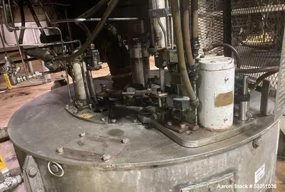 Used WESTERN STATES G-16 Basket Bottom Dump Centrifuges Illinois US | Aaron Equipment #1240966