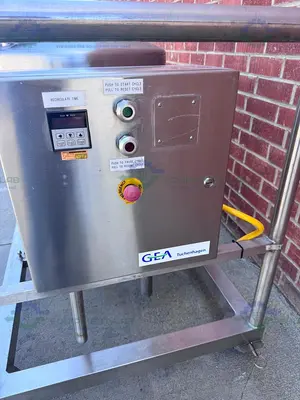 USED GEA 300 LITER RESERVOIR TANK W/ FRISTAM FPX742-205 CENTRIFUGAL PUMP, CONTROLLER