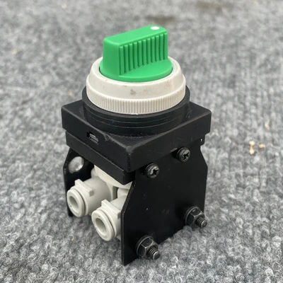 New | in-Stock SMC VM151-01-35RA Parts (Hydraulics and Pneumatics) California US | Davliegogo LLC #1705639