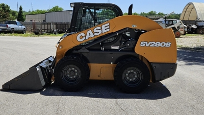 USED 2023 Case SV280B