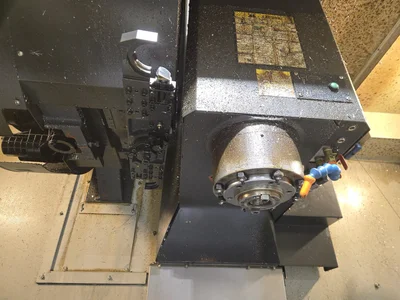 2018 Leadwell V-50i VMC w/ 30-Slot ATC, Conveyor, Kurt Vise, Fanuc Oi-MF Controller