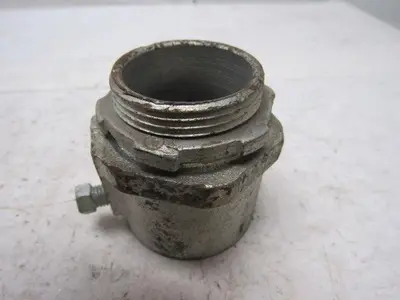 O-Z/Gedney 28-125 1-1/4" Conduit Hub Zinc Plated Cast Malleable Iron Rigid/Imc