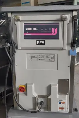 USED SOCAMEL EE8