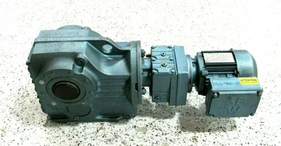NEW SEW EURODRIVE KA77TR37DT71C4 GEARMOTOR DFT71C4 622:1
