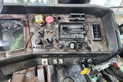 Used 1996 VOLVO QUAD-AXLE Dump trucks Wisconsin US | Proxy Equipment #1378144