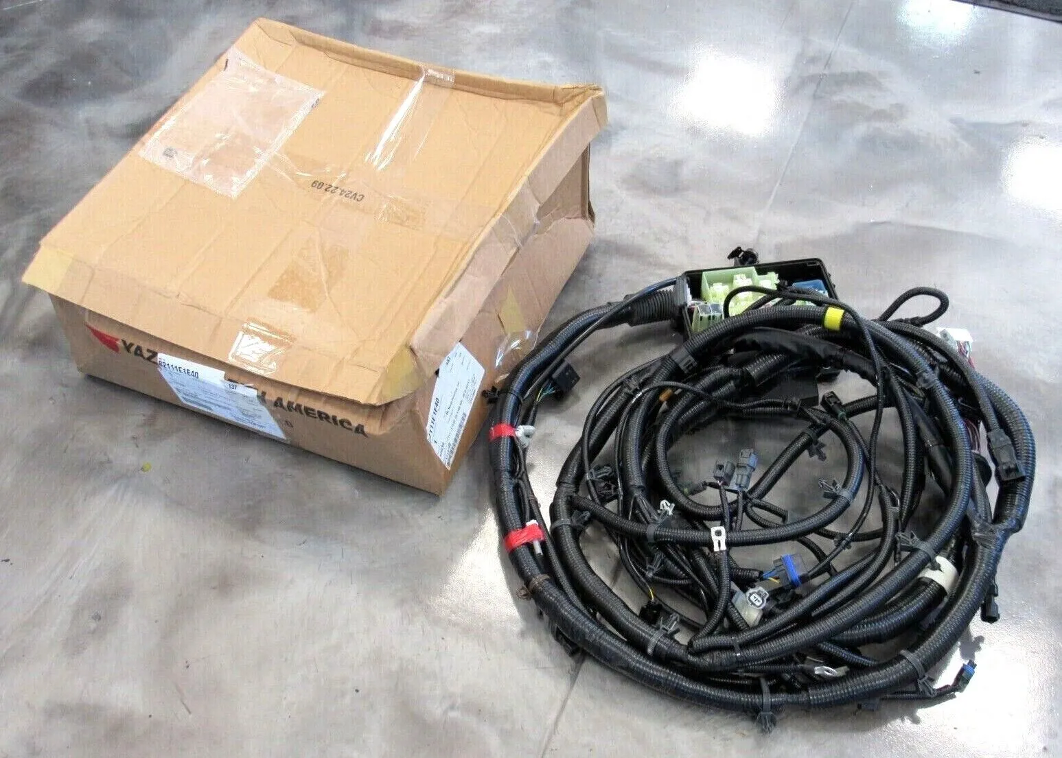 NEW YAZAKI 82111E1E40 WIRE HARNESS 82111-E1E40 C0 Y186 WH-2010 82111