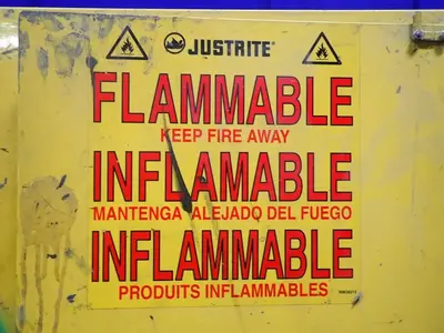 Used JUSTRITE _UNKNOWN_ Cabinets Ohio US | HGR 24 #1277711