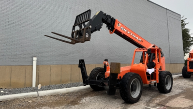 USED 2017 SkyTrak 10054