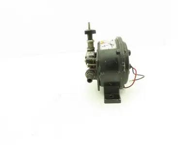 Yaskawa Electric PMEE-12-KB31 Welder Wire Motor Feeder 24V Size 1.2 Roller