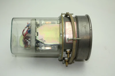 Used Dwyer 3015C Pressure Switches California US | Davliegogo LLC #1705247